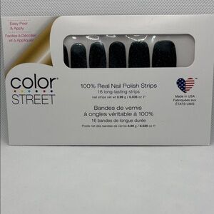 💅 3/$10 - Color Street Dark Green Nail Strips - Scot Topic